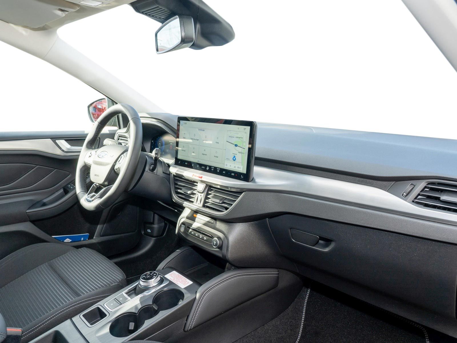 Ford Focus Titanium X 1.5l EcoBl.+Navi+Kamera+PDC+LED