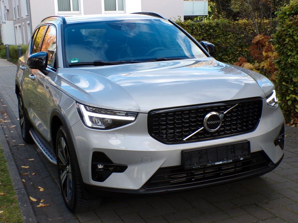 Volvo XC40 T4"Plus Dark"/Standheizung/Memory/Kam./H&K