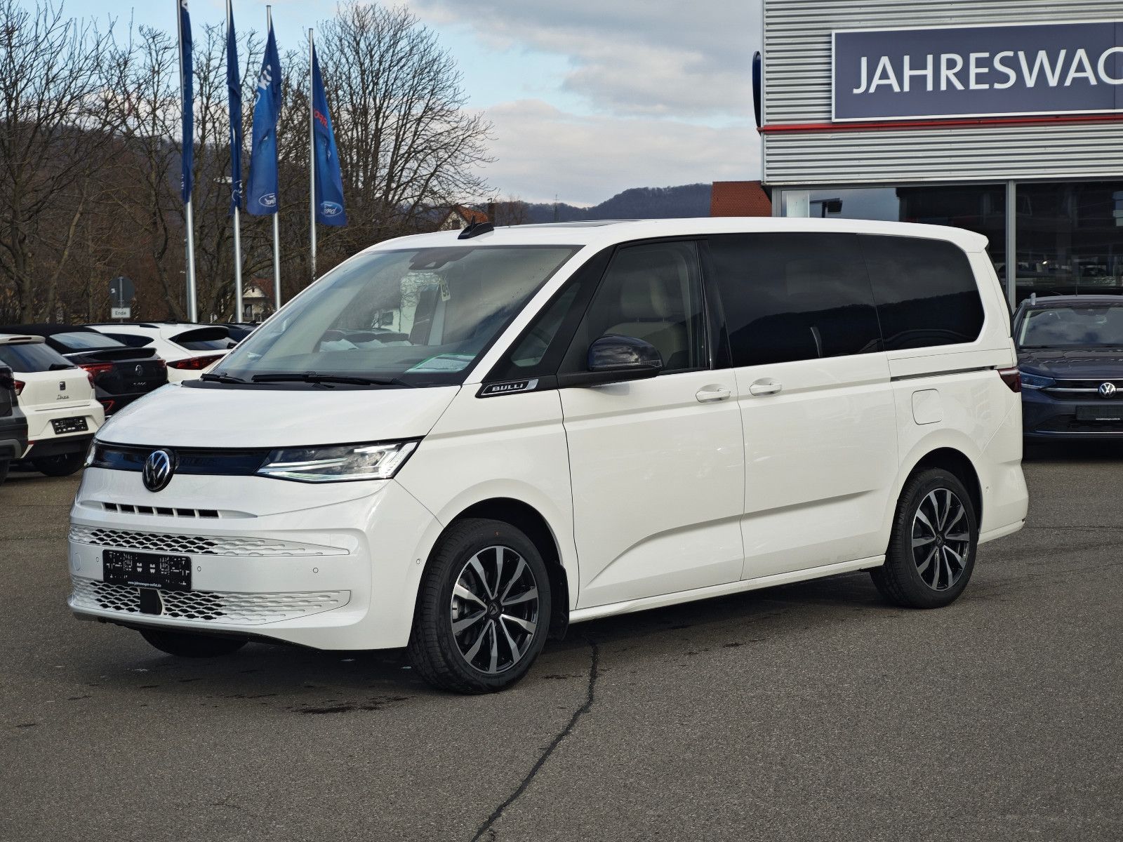 Volkswagen T7 - Samsaru's Car Outlet
