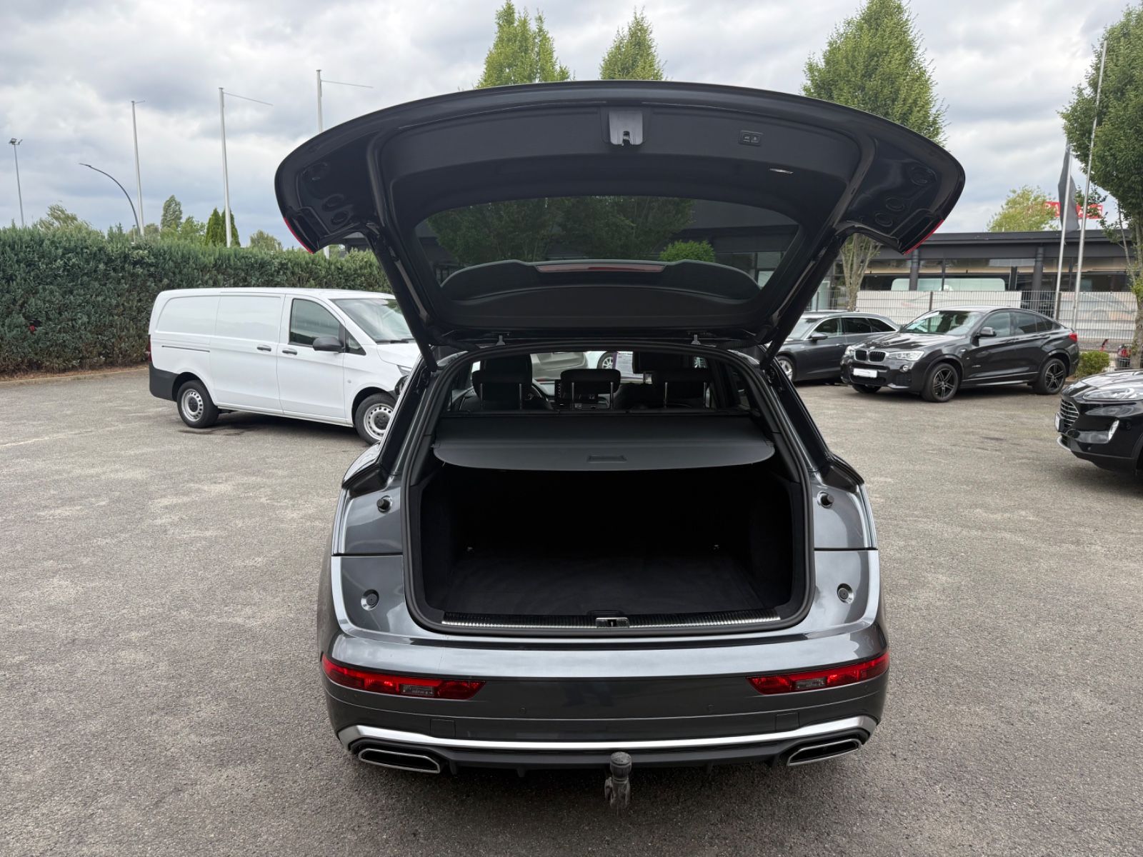 Audi Q5 40 TDI quattro S line - Samsaru's Car Outlet