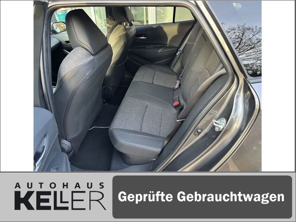 Toyota Corolla 1.8 Hybrid Touring Sports Teamplayer