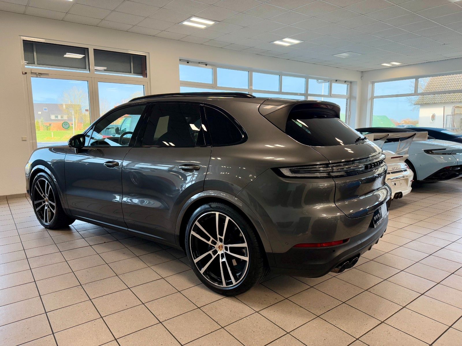 Porsche Cayenne S HeadUP/ACC/Panorama/Luftfederung/22"