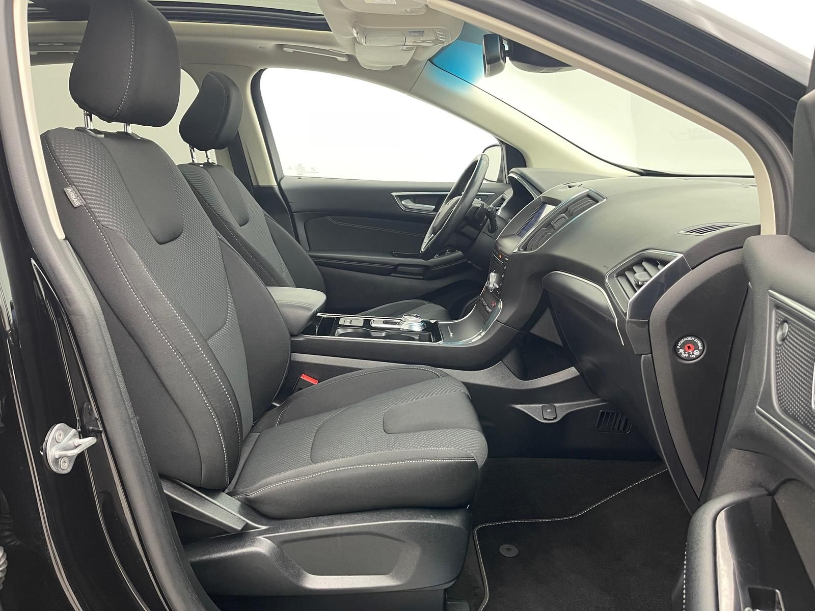 Ford Edge Titanium 4x2 *KAM*AHK*MATRIX*PANO*ACC*B&O*