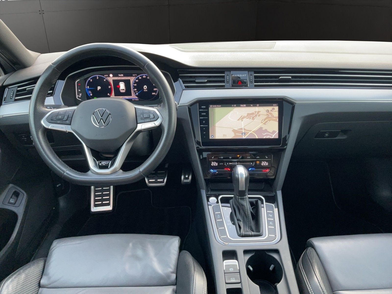 Volkswagen Passat Variant 2.0TDI Elegance 4M DSG R-Line+AHK