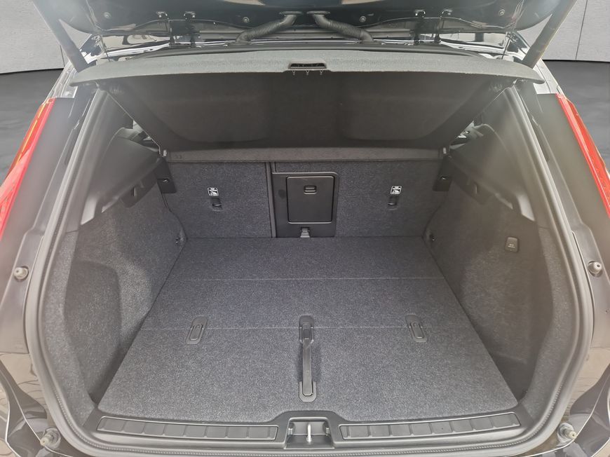 Volvo XC40 B3 Core - Samsaru's Car Outlet
