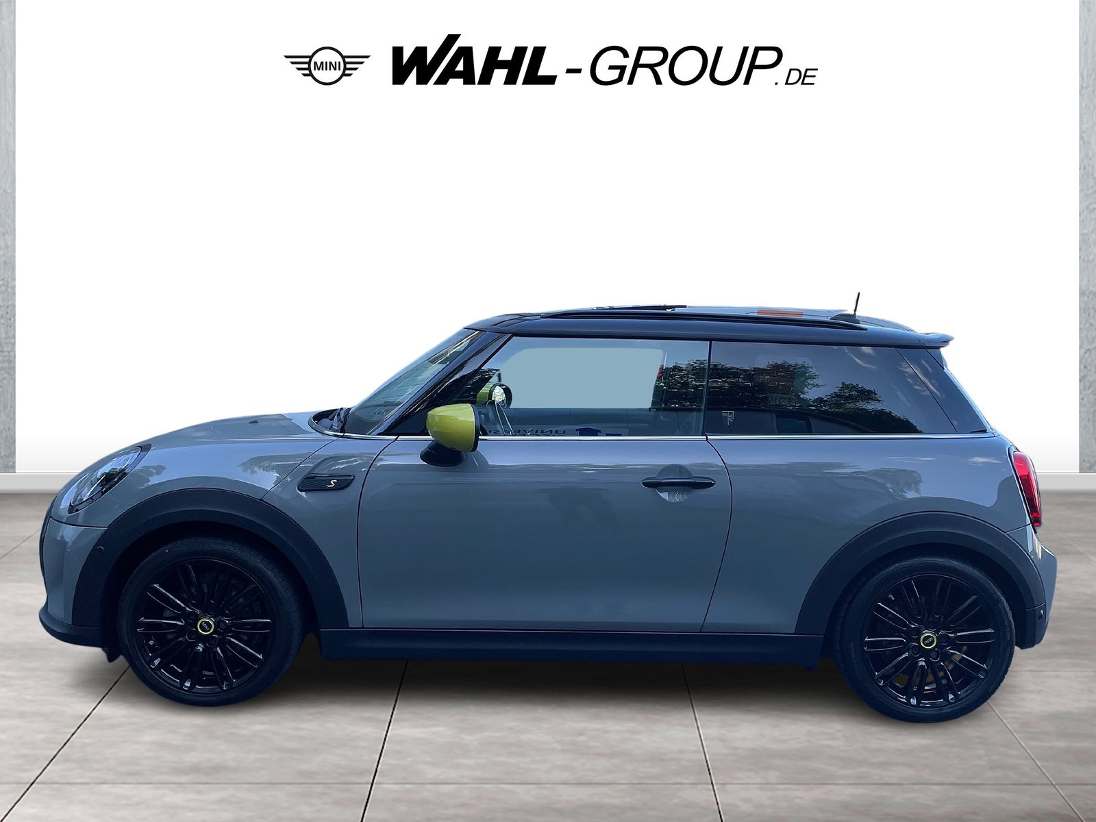 MINI Cooper SE YOURS TRIM - Samsaru's Car Outlet