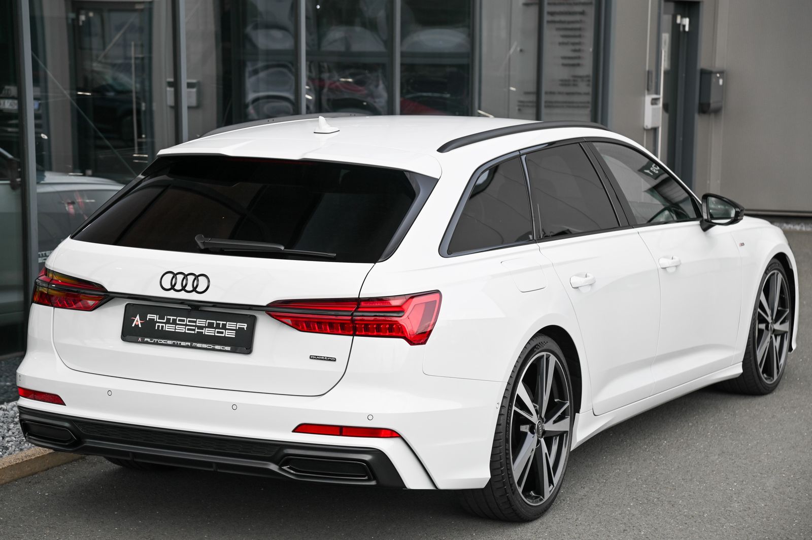 Audi A6 Avant 50 TDI quattro S line - Samsaru's Car Outlet