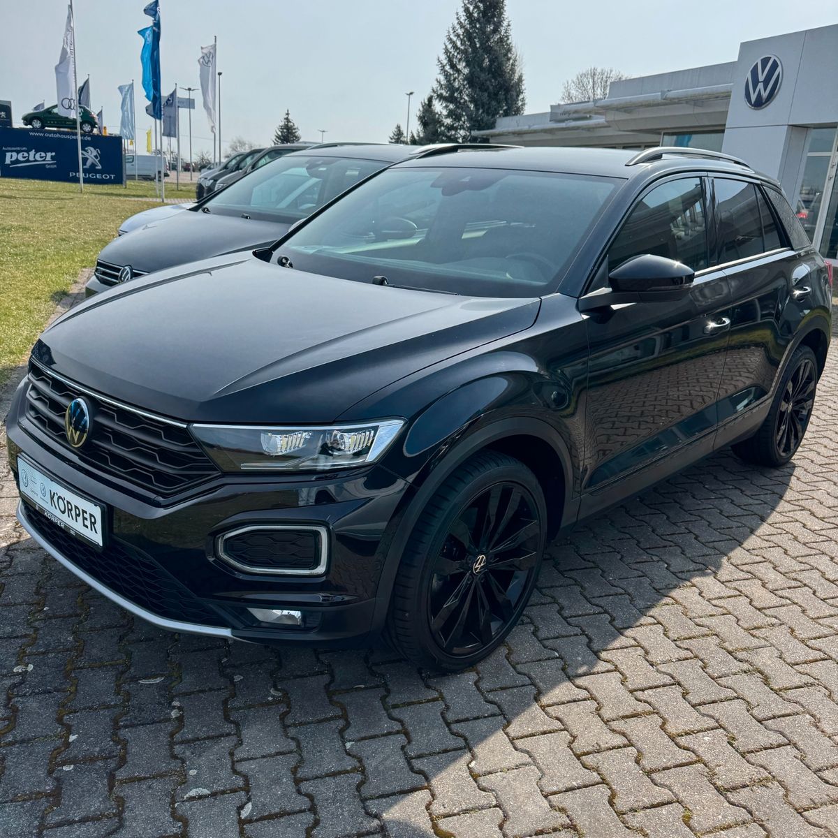 Volkswagen T-Roc 1.5 TSI - Samsaru's Car Outlet