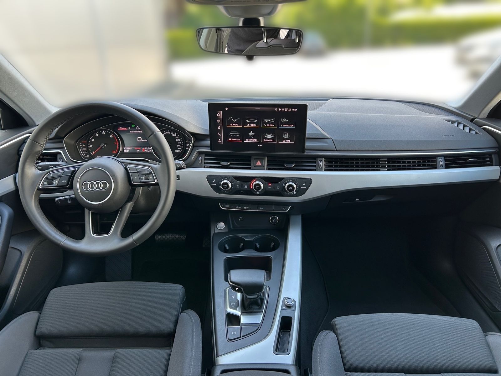 Audi A4 Avant 40 TFSI - Samsaru's Car Outlet