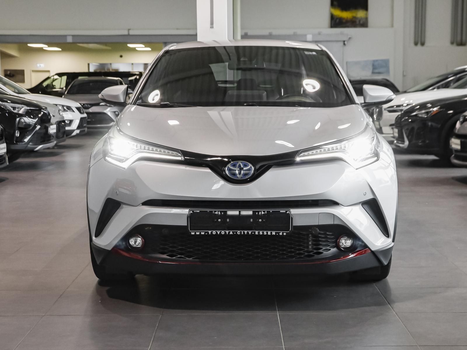 Toyota C-HR 1.8 Hybrid Lounge - Samsaru's Car Outlet