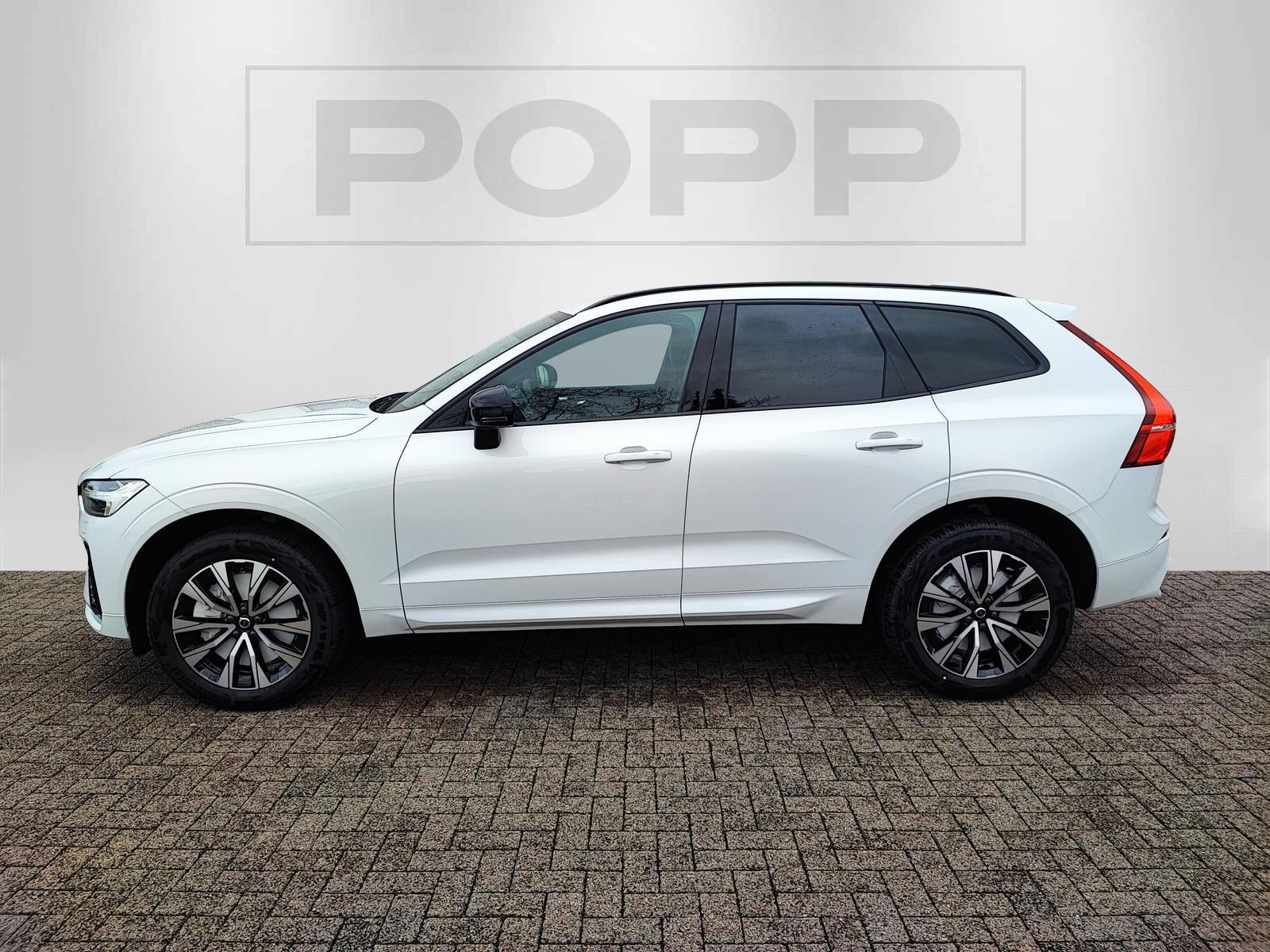 Volvo XC60 B4 AWD Plus Dark 4xSHZ ACC AHK FHZ H/K STHZ
