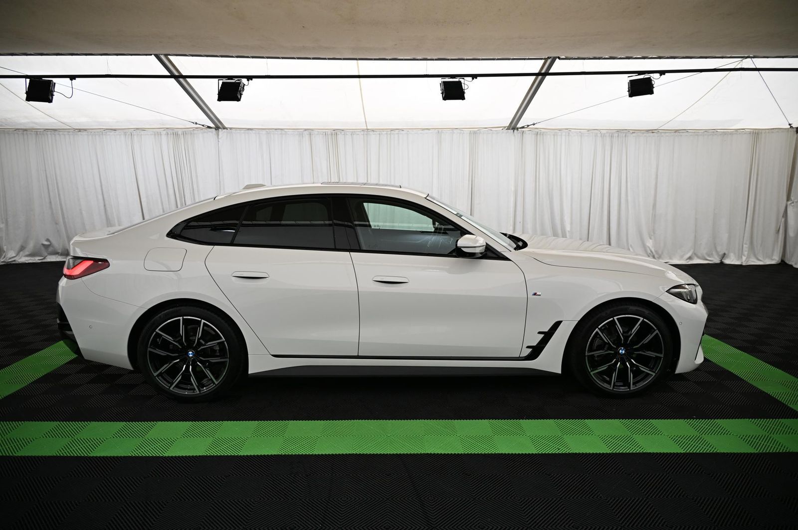 BMW 420d xDrive G-Coupe M-Sport LED/NAV/LEDER/GSD/19