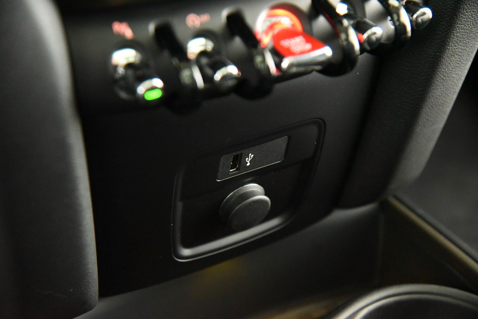 MINI Mini Cooper Countryman Classic - Samsaru's Car Outlet