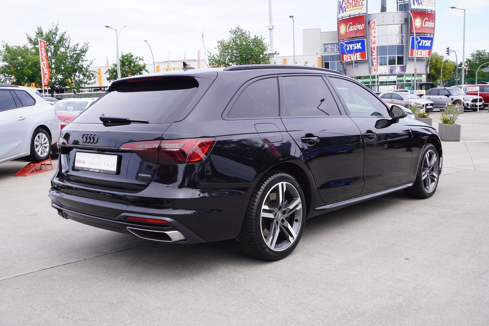 Audi A4 Avant 45 2.0 TFSI quattro advanced - Samsaru's Car Outlet