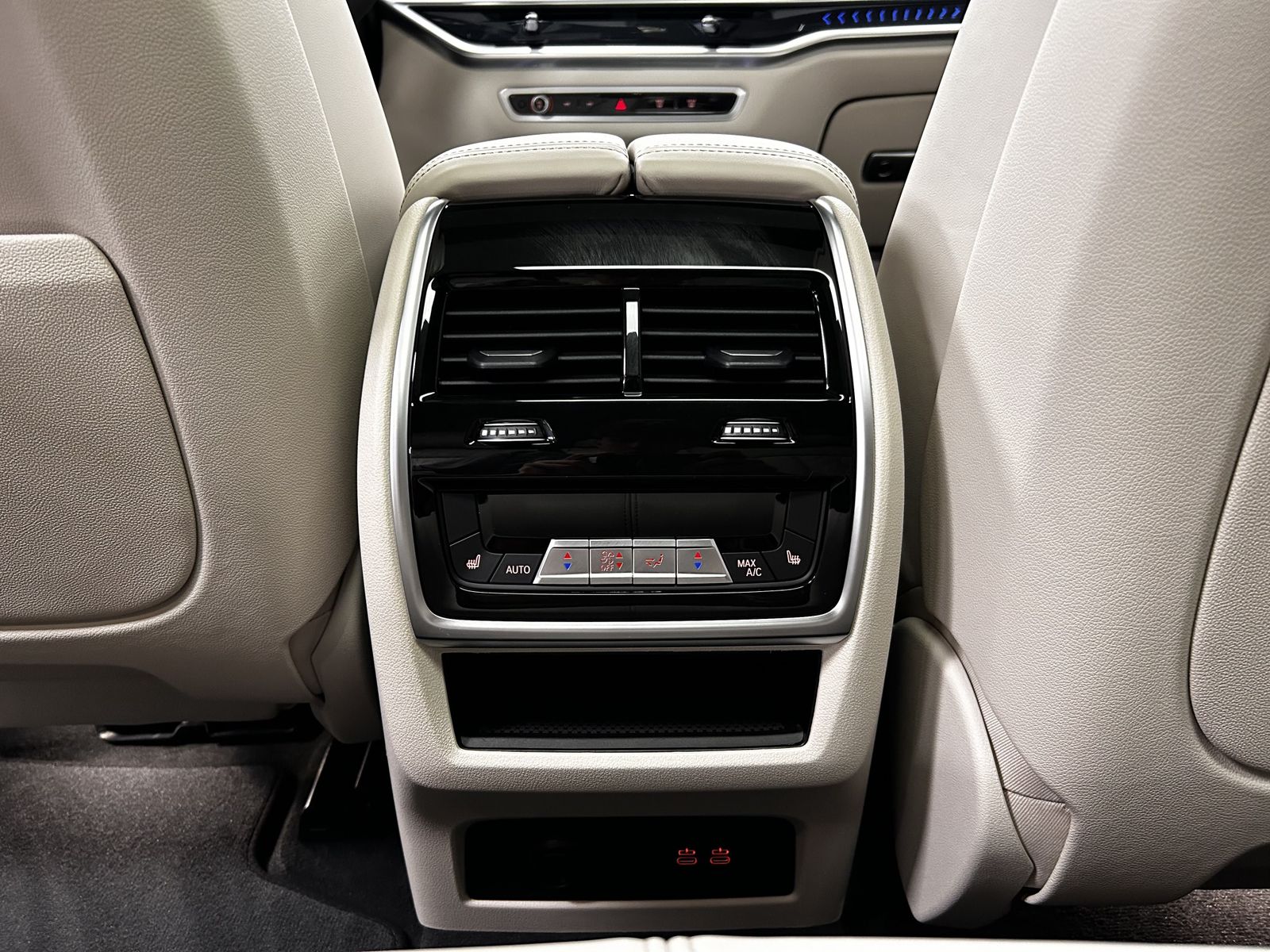 BMW X5 xDrive50e M Sportpaket Pro B&W Pano. AHK DAB