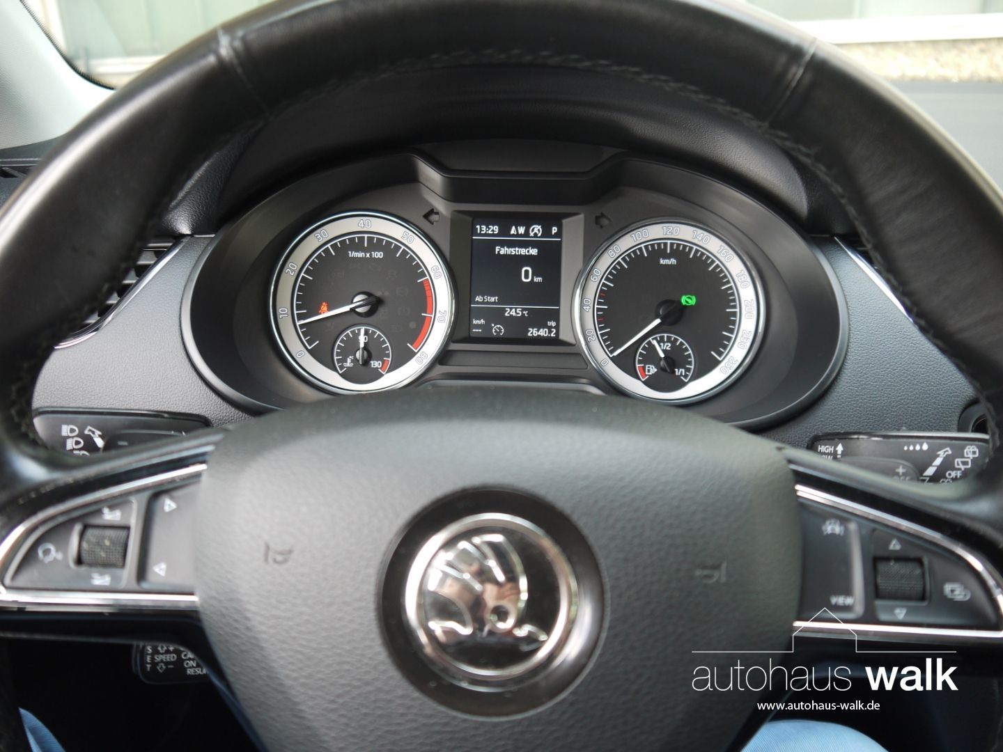 Skoda Octavia Combi 1.5 TSI DSG Style - Samsaru's Car Outlet