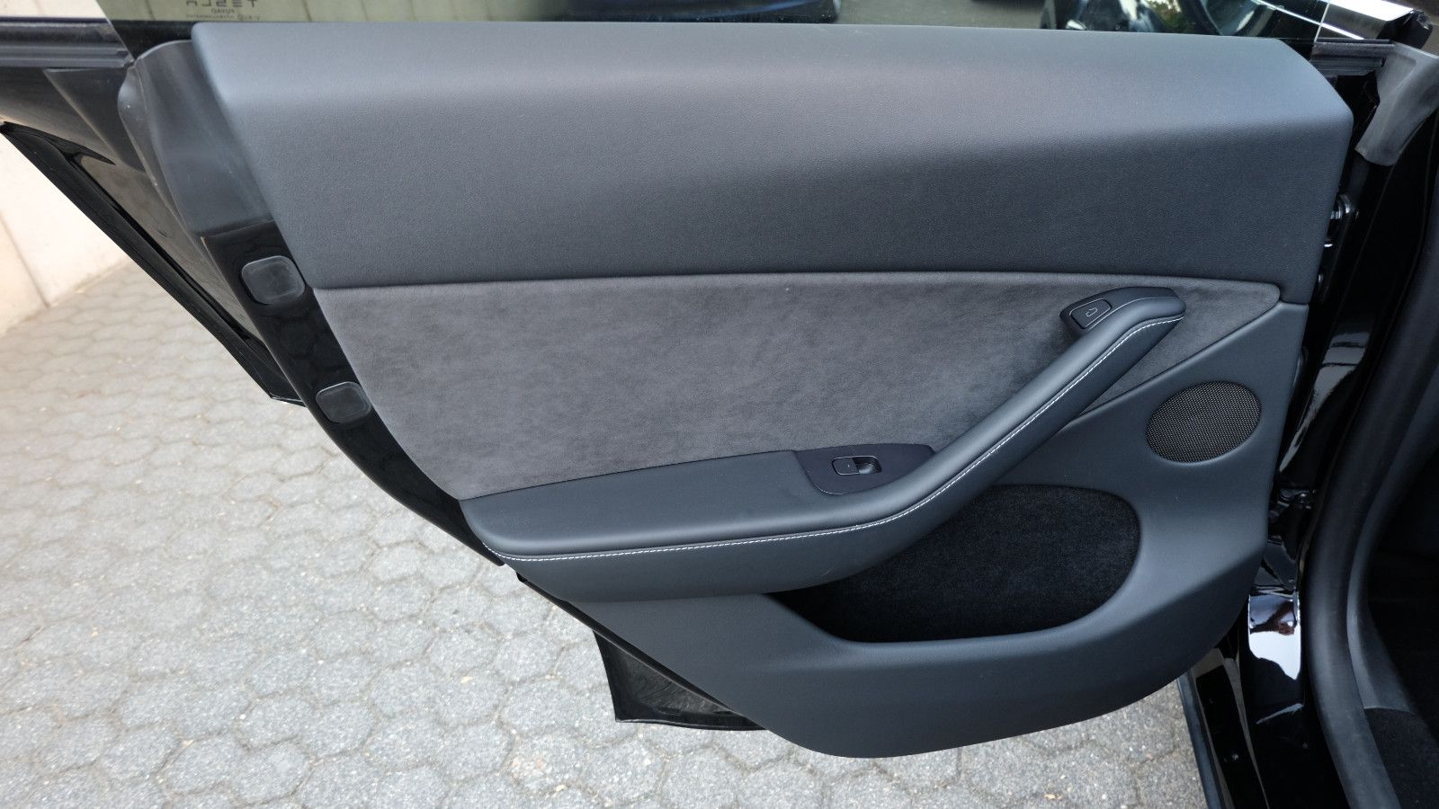 Tesla Model Y Performance Dual Motor AWD, HW4, LM 21"