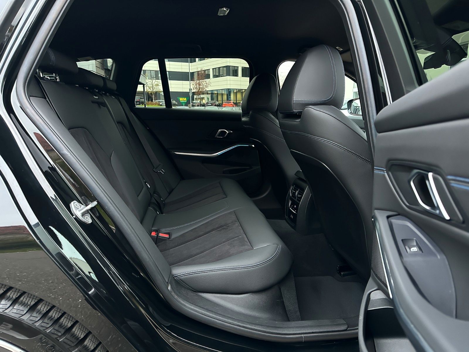 BMW 320d xD M Sport - Samsaru's Car Outlet