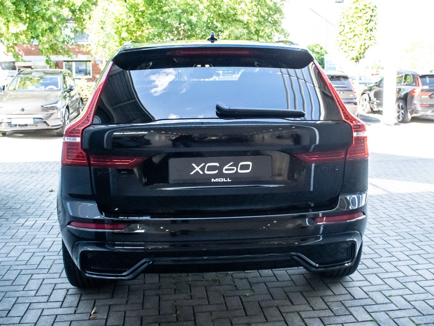 Volvo XC60 B5 (E6d) Ultra Black Edition 360 3xKLIMA LM