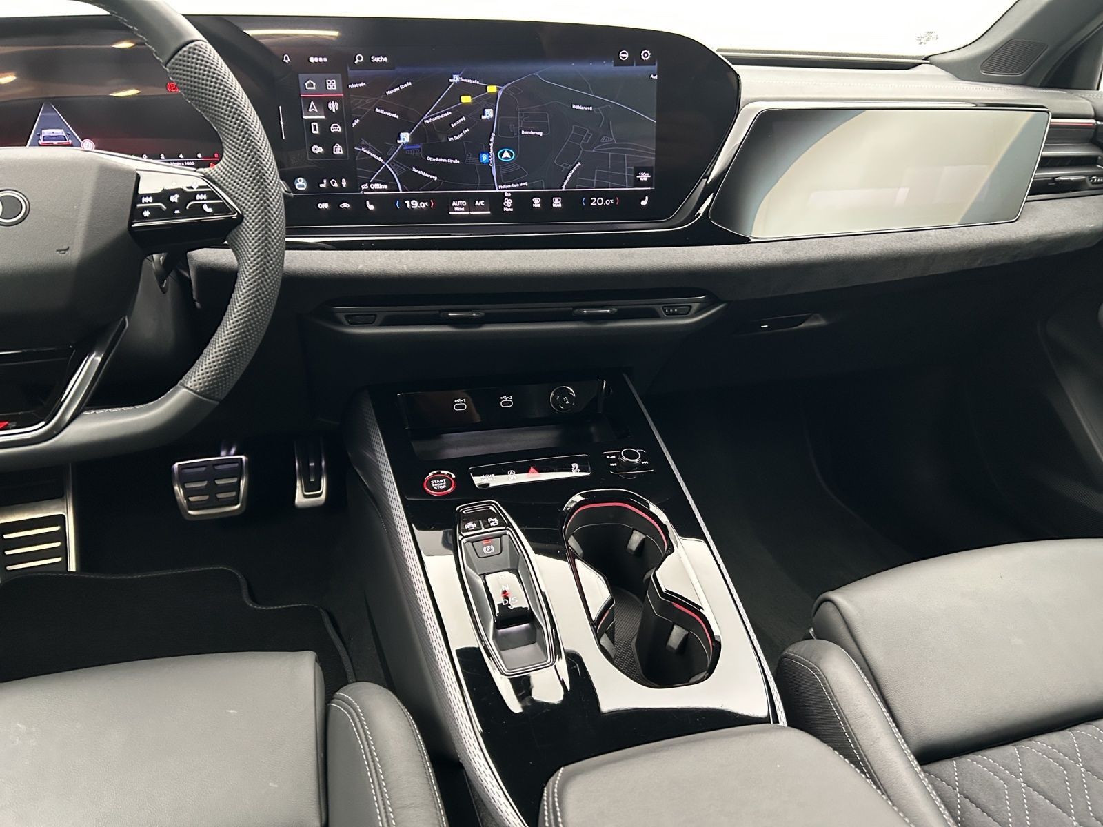 Audi A5 Avant 40 TFSI qu S line edition one S tro*Mat