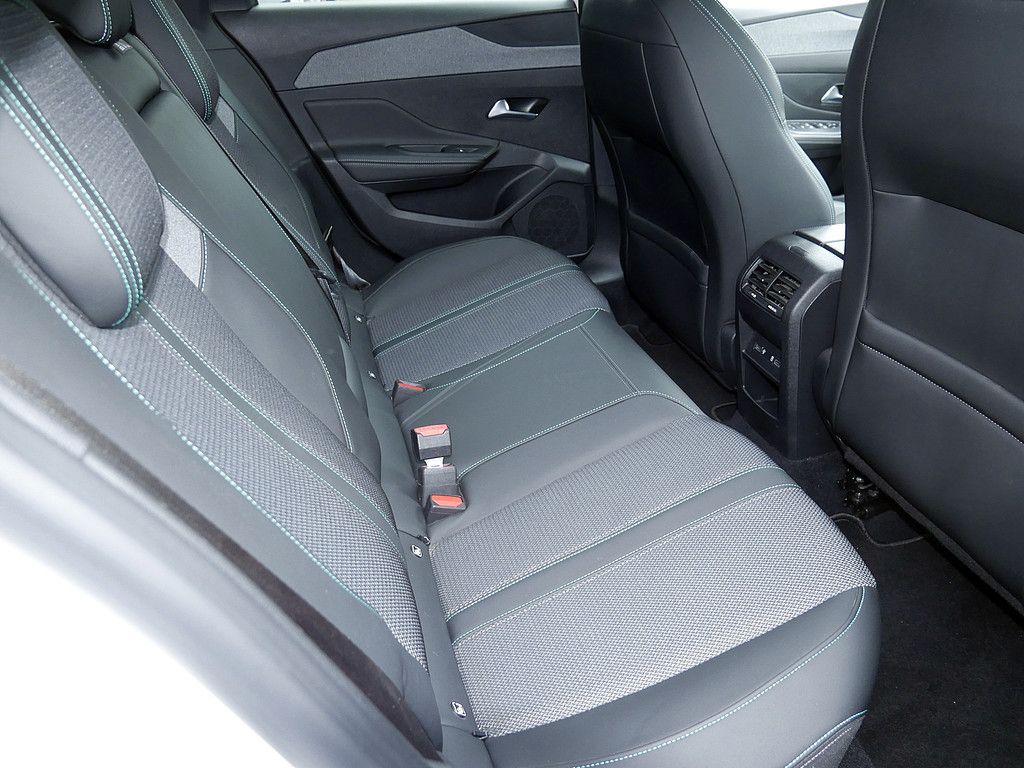 Peugeot 308 SW Allure - Samsaru's Car Outlet