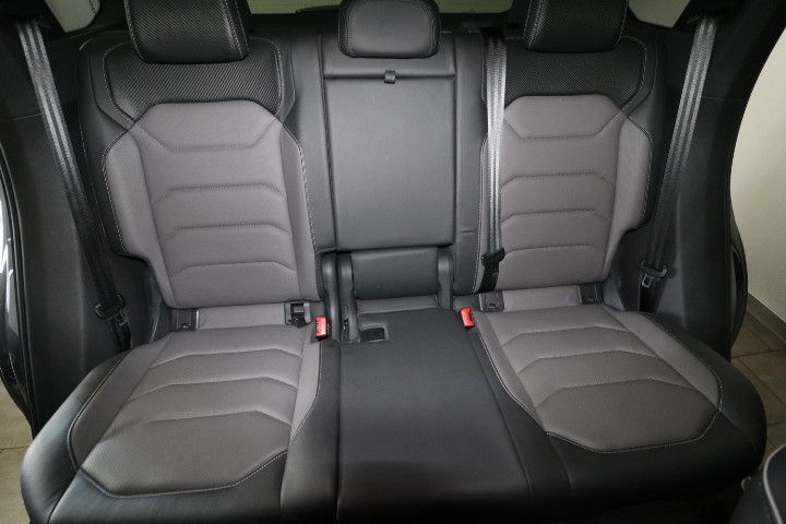 Volkswagen Touareg 3.0 TDI R-Line Black Style Matrix DYNAUD