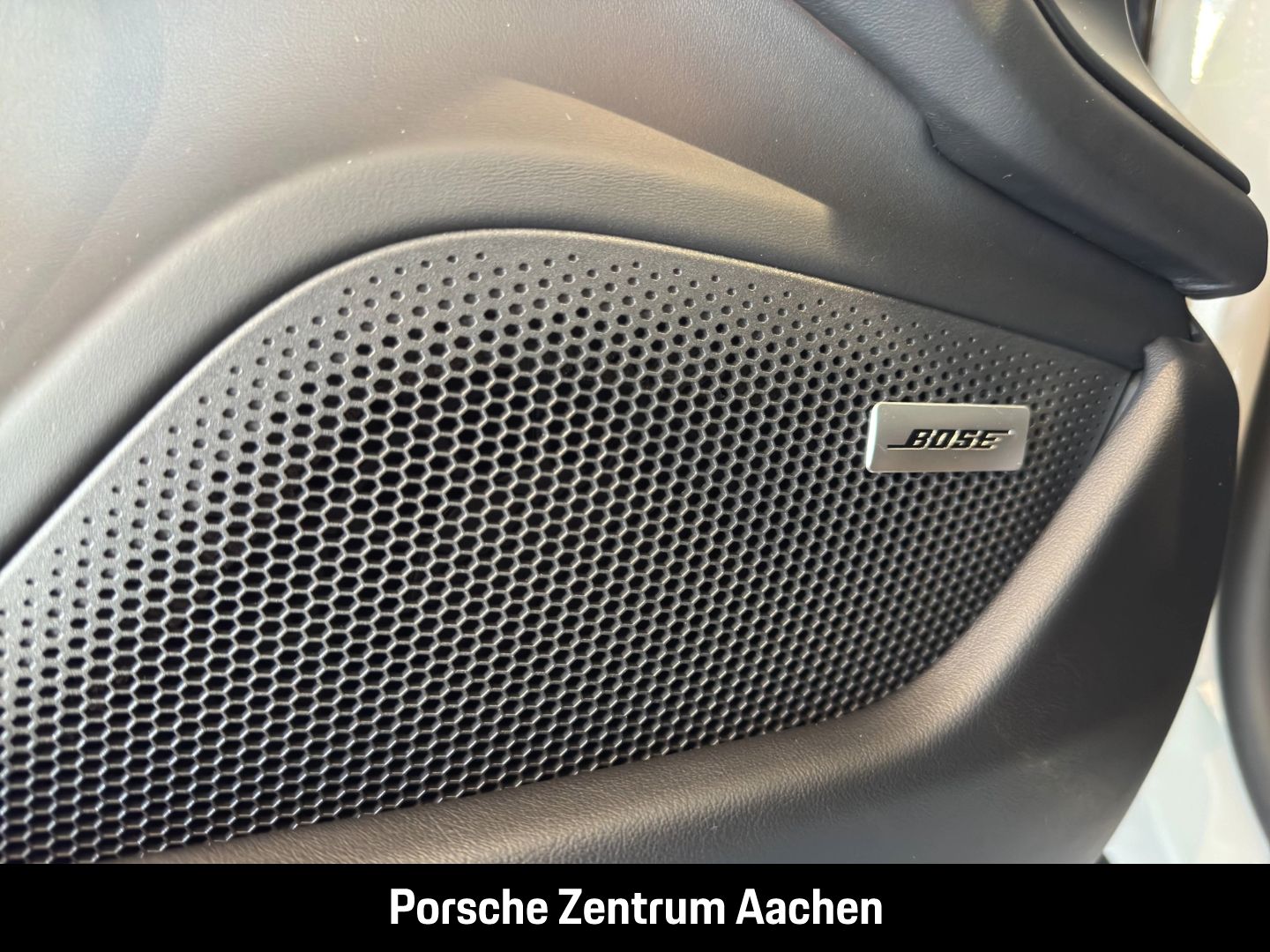 Porsche Taycan 4S Cross Turismo BOSE Head-Up Panorama