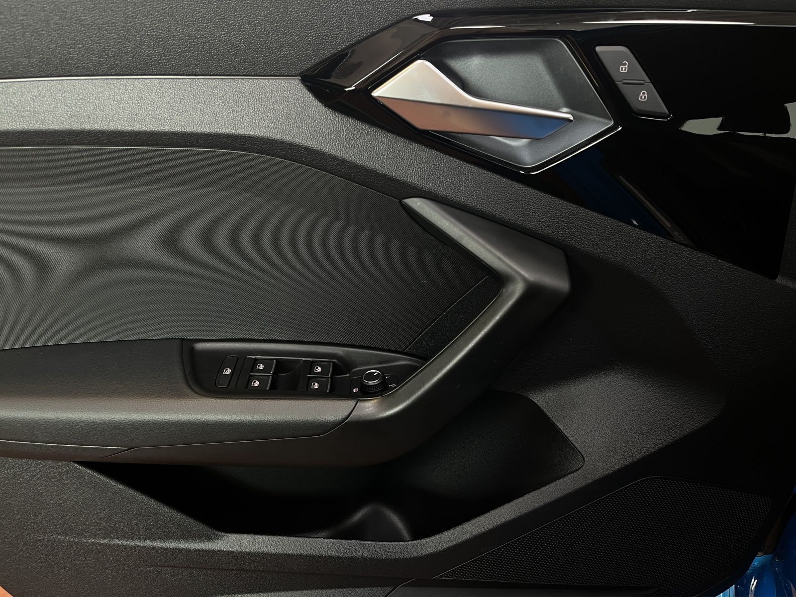 Audi A1 Sportback S line 25 TFSI S tronic Led,Navi,AC