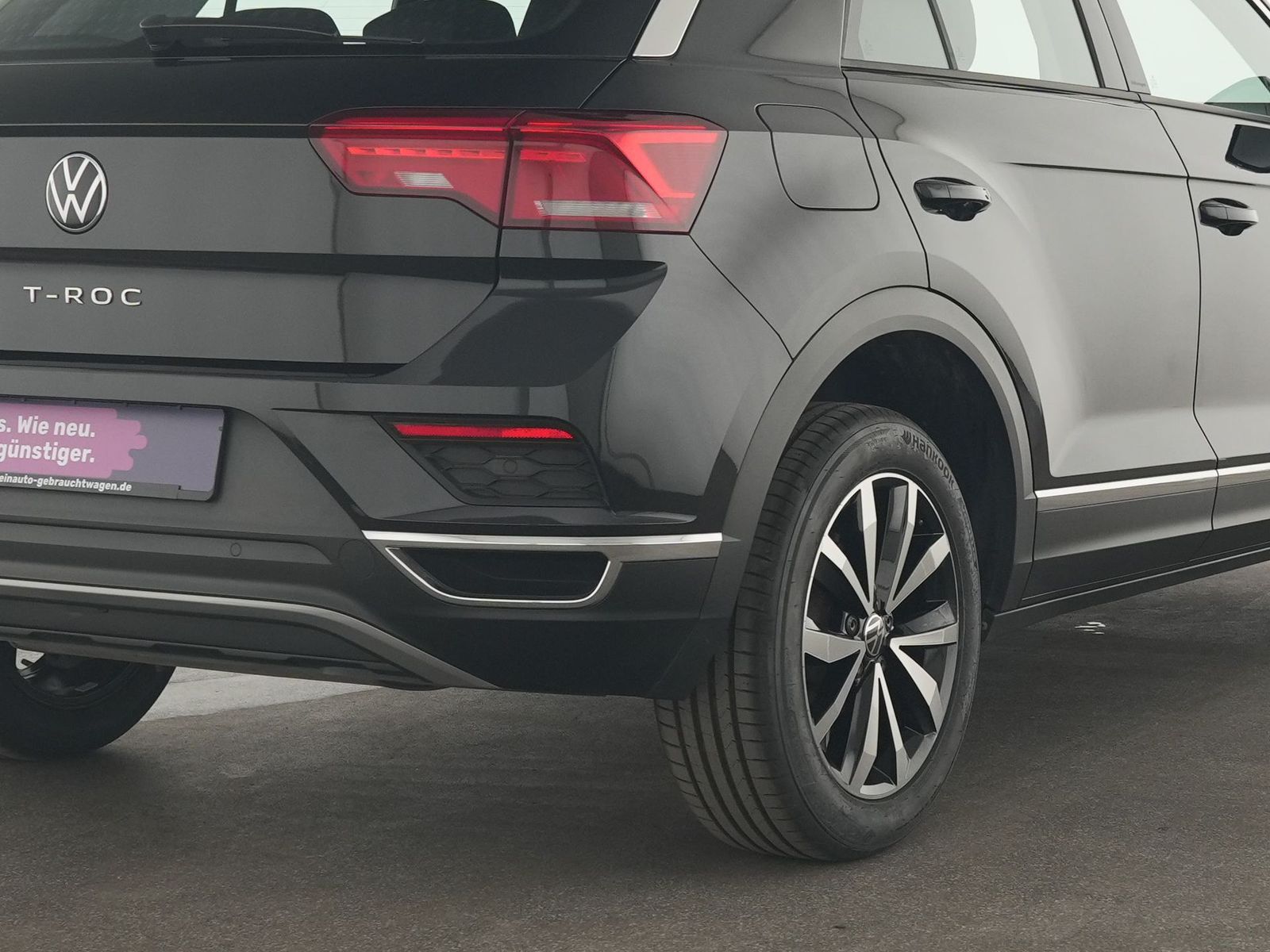 Volkswagen T-Roc Style - Samsaru's Car Outlet