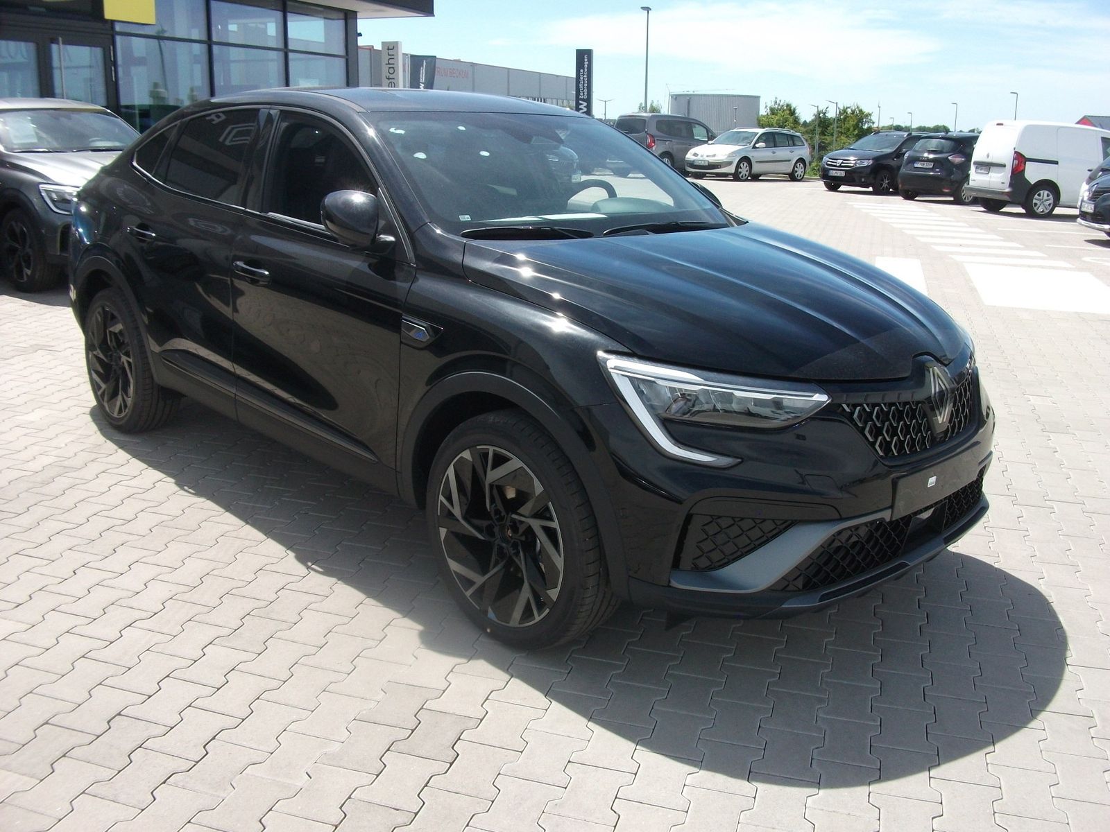 Renault Arkana ESPRIT ALPINE Full Hybrid - Samsaru's Car Outlet