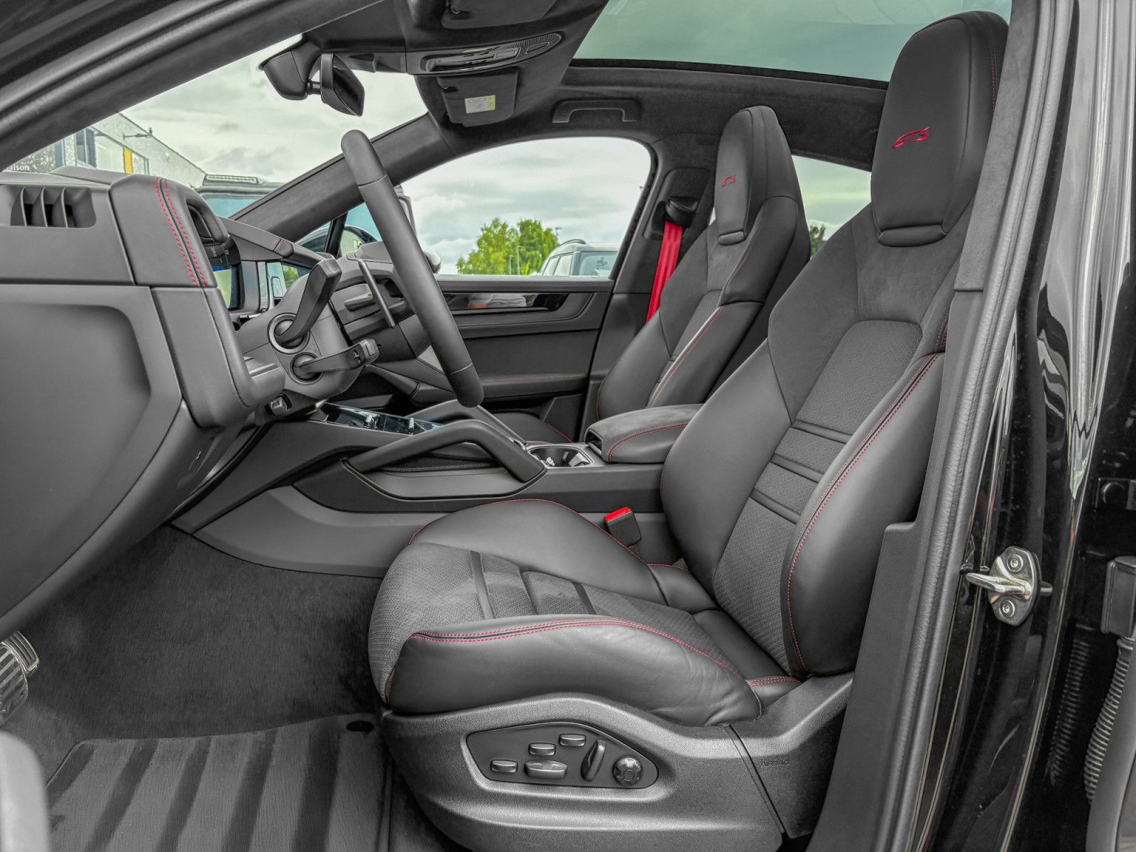 Porsche Cayenne Coupe GTS 4.0 V8/PANO/HEADUP/21/VOLL