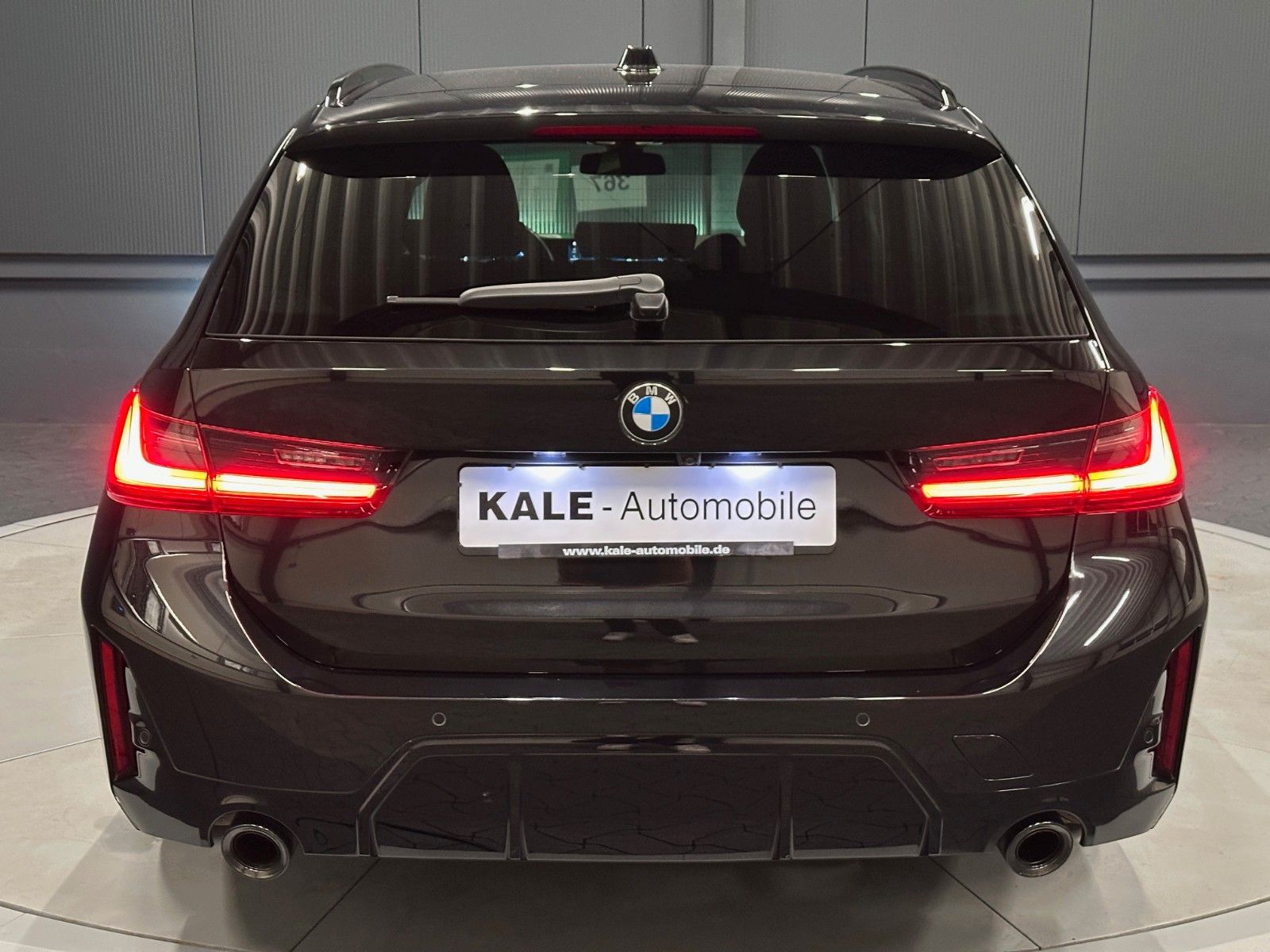 BMW 320d touring xDrive M-Sport - Samsaru's Car Outlet
