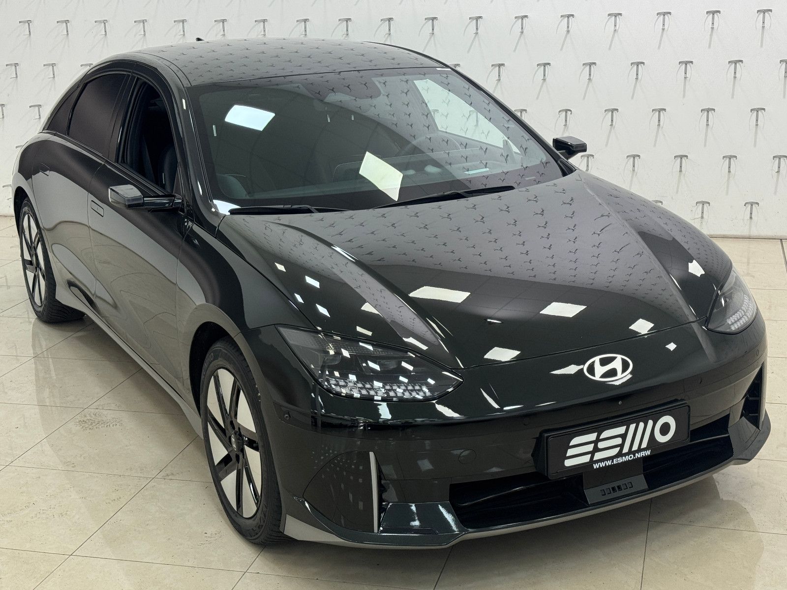 Hyundai IONIQ 6 77,4kWh 325ps 4WD Uniq 360°K/BOSE/DIGI