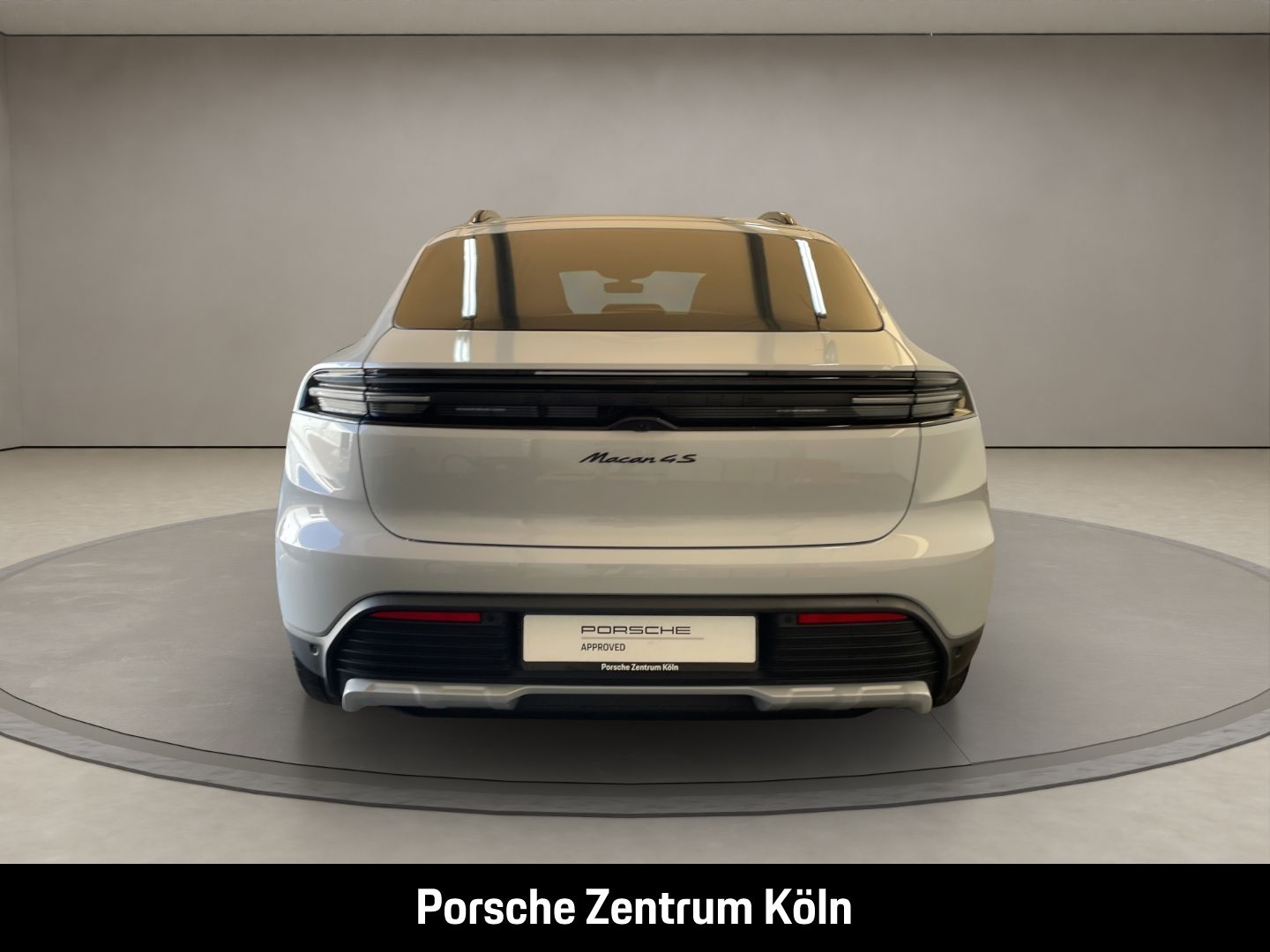 Porsche Macan 4S Burmester InnoDrive HA-Lenkung Head-Up