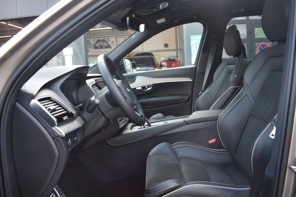 Volvo XC90 B5 D AWD R-Design*PANO*STHZ*LUFT*360*H&K*QI