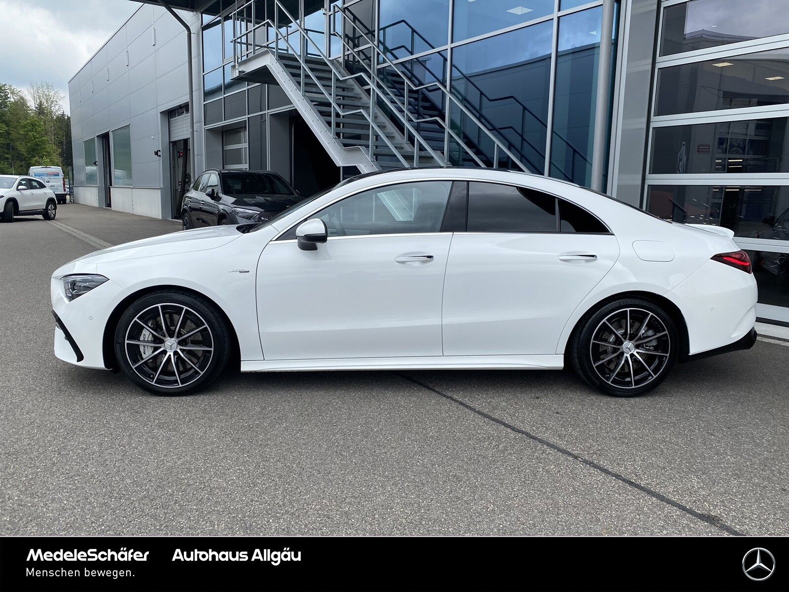 Mercedes-Benz CLA 35 AMG 4M - Samsaru's Car Outlet