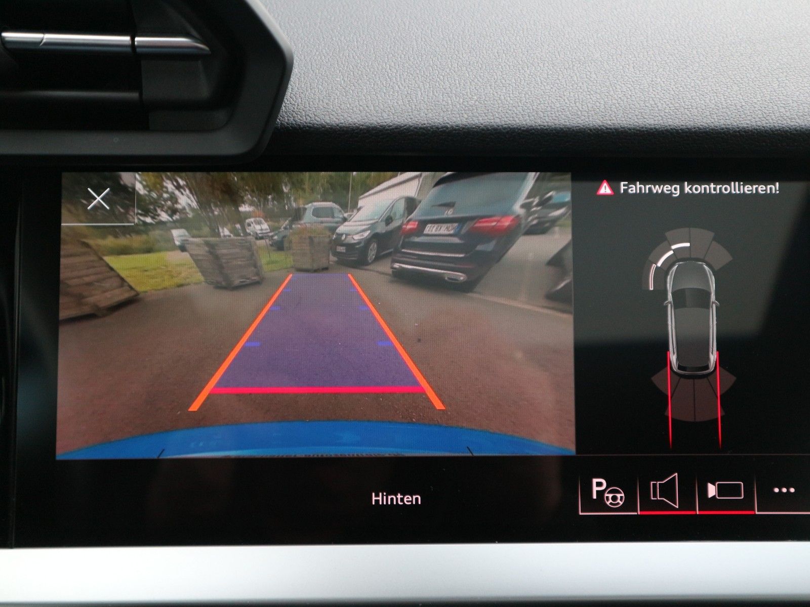 Audi A3 Sportback 30 2,0 TDI S line Matrix Pano VC