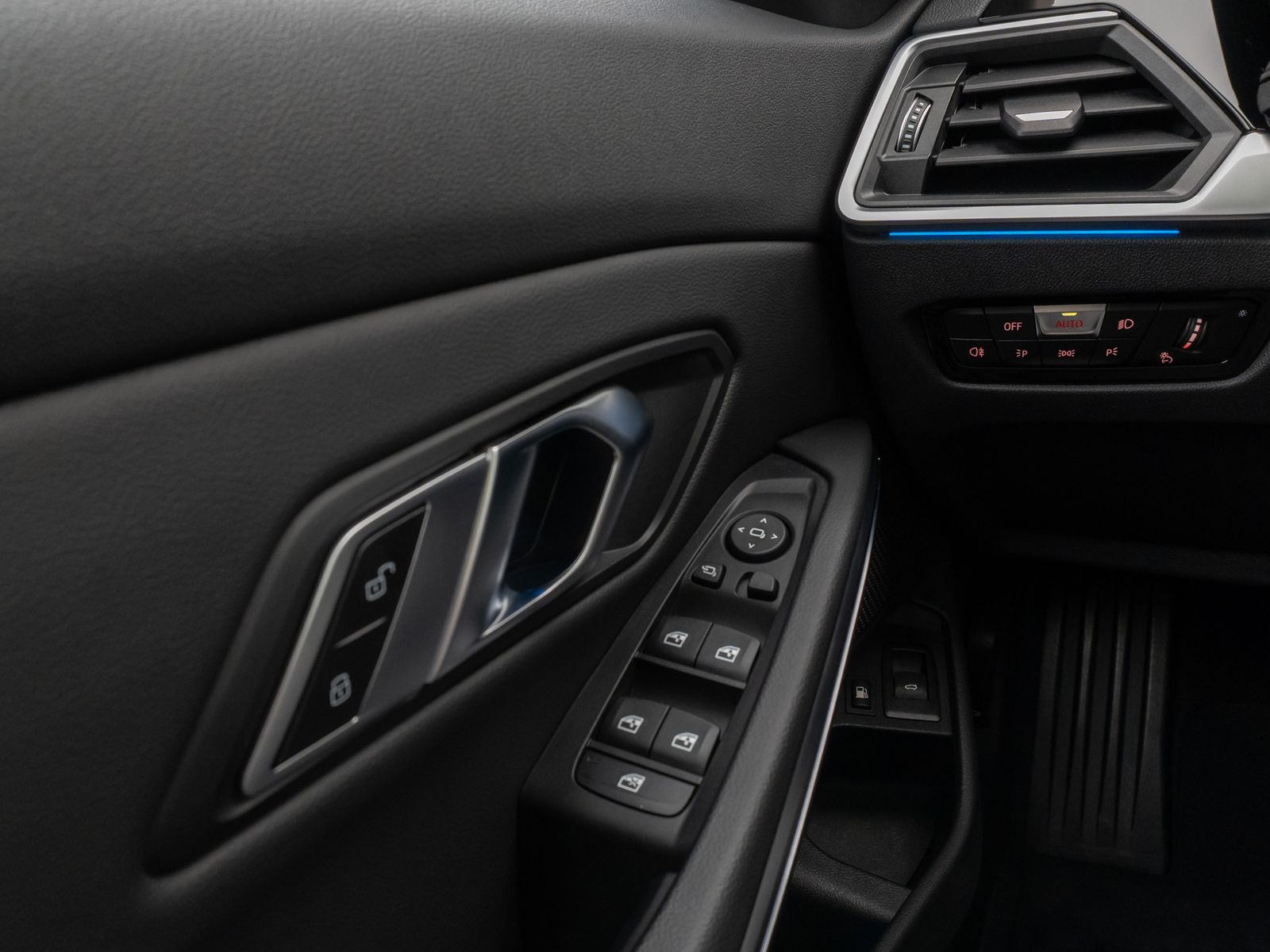 BMW 320e Sport Line - Samsaru's Car Outlet