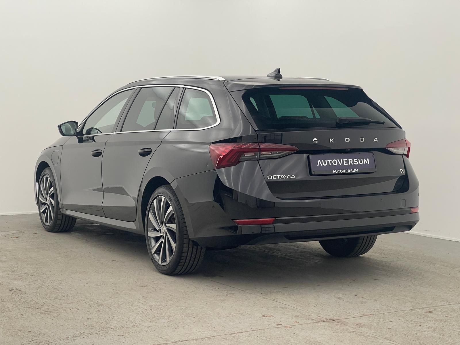 Skoda Octavia Style iV *HuD*MATRIX*KAM*ACC*KESSY*MEM*