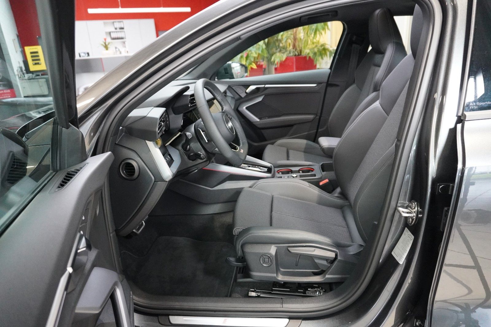 Audi A3 Sportback S-Line 35 TFSI S-Tronic - Samsaru's Car Outlet