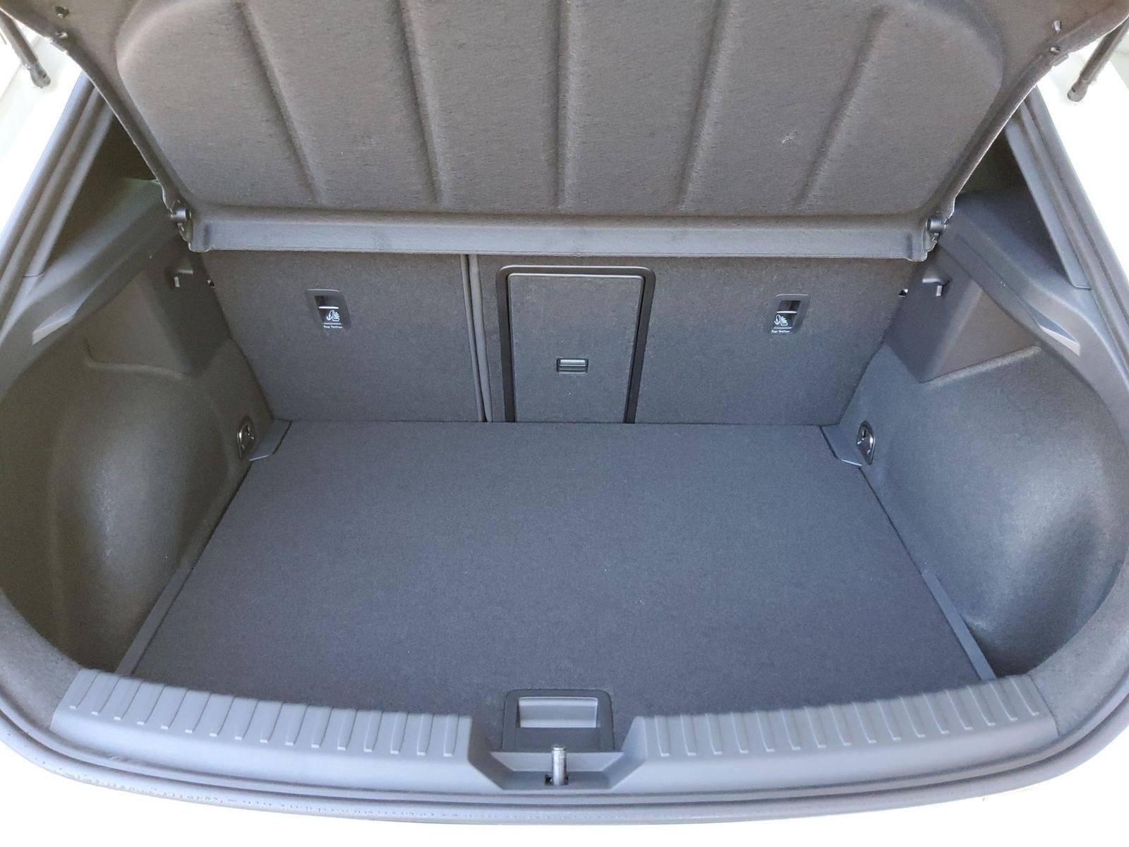 Cupra Leon 1.5 eTSI - Samsaru's Car Outlet