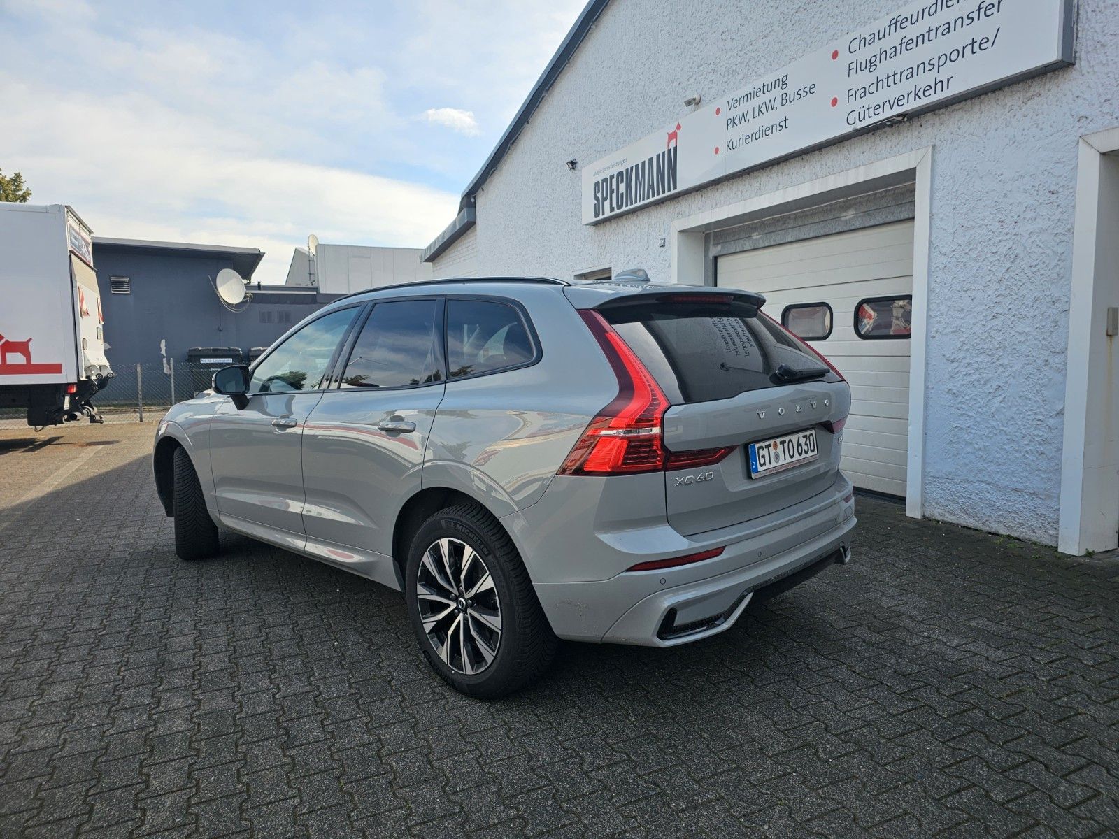 Volvo XC60 B4 Diesel Allrad Mild-Hybrid - Samsaru's Car Outlet