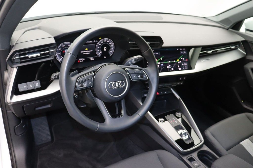 Audi A3 Sportback 40 TFSI e S line - Samsaru's Car Outlet