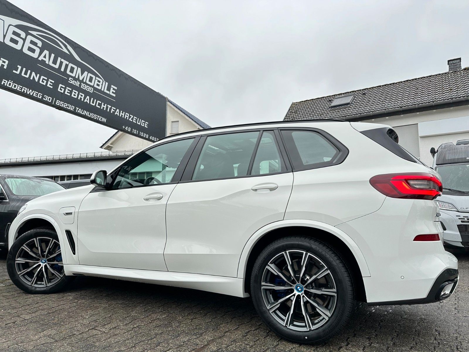 BMW X5 xDr45e M Sport PANO*M Sitze*Laser*ACC*360°