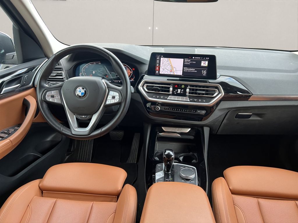 BMW X3 xDrive20i Aut.+LKH+StHZ+LED+KLIMA+