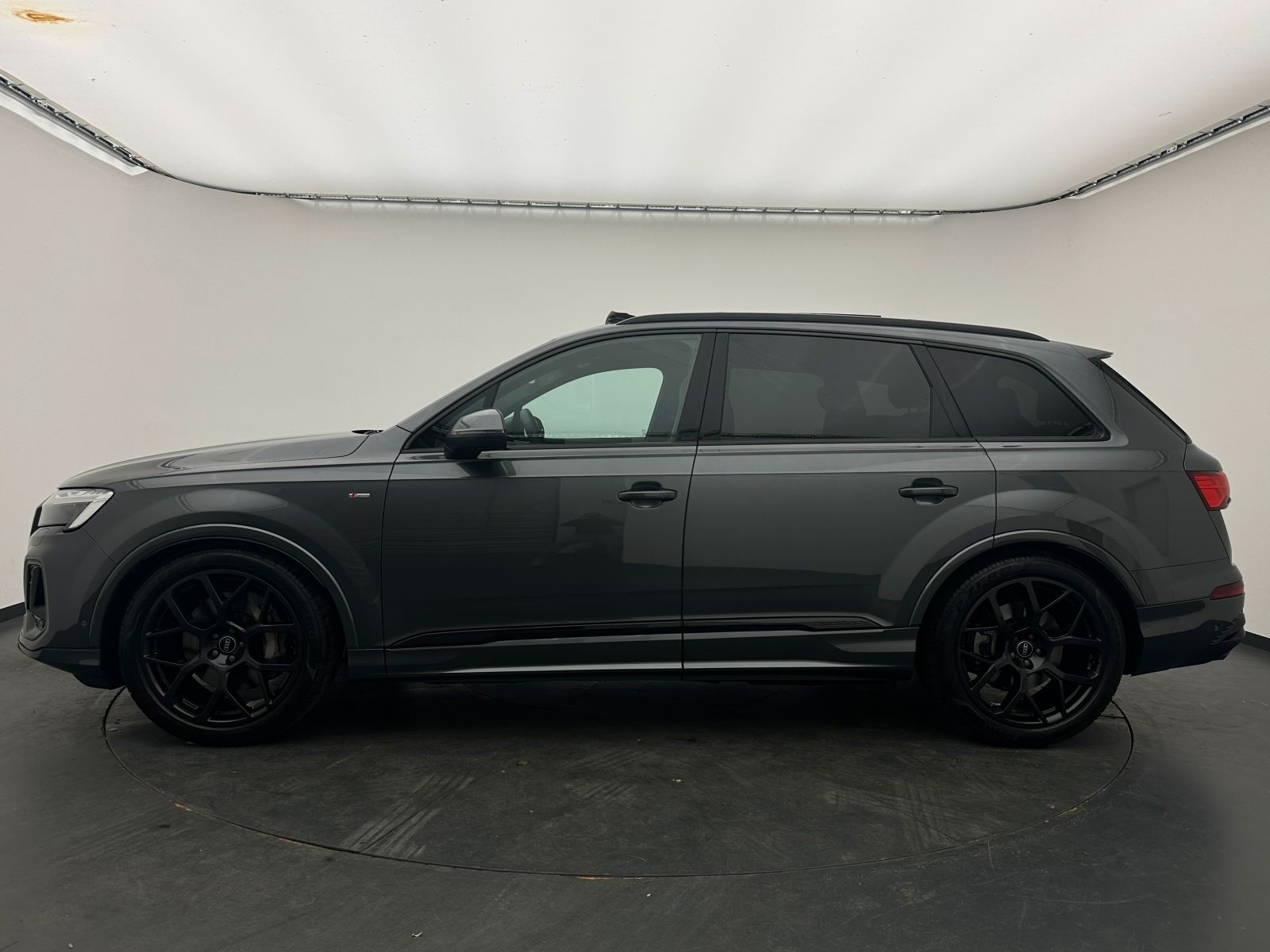 Audi Q7 50 TDI quattro +S-LINE+PANO+B&O+360+RAUTE+AHK
