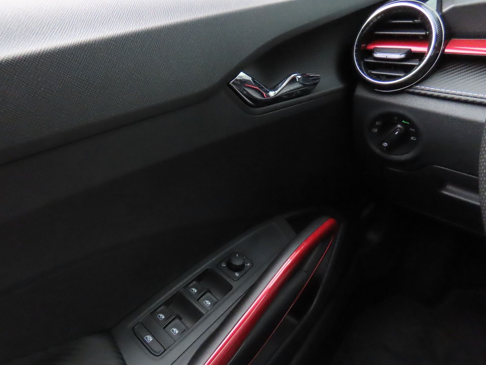 Skoda Fabia 1.5l TSI Autom. Sportsitze Klimaauto.