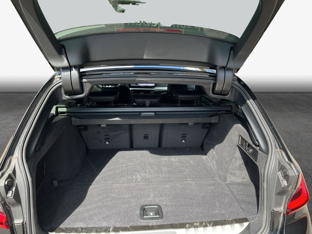 BMW 330e Touring xDrive Aut.