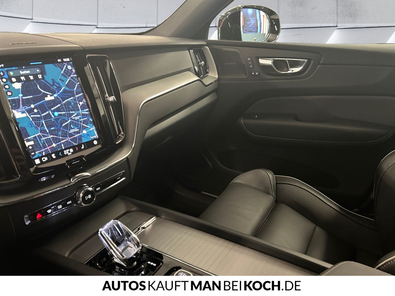 Volvo XC60 B5 AWD Plus Dark ACC BLIS AHK 4SHz VLED H&K