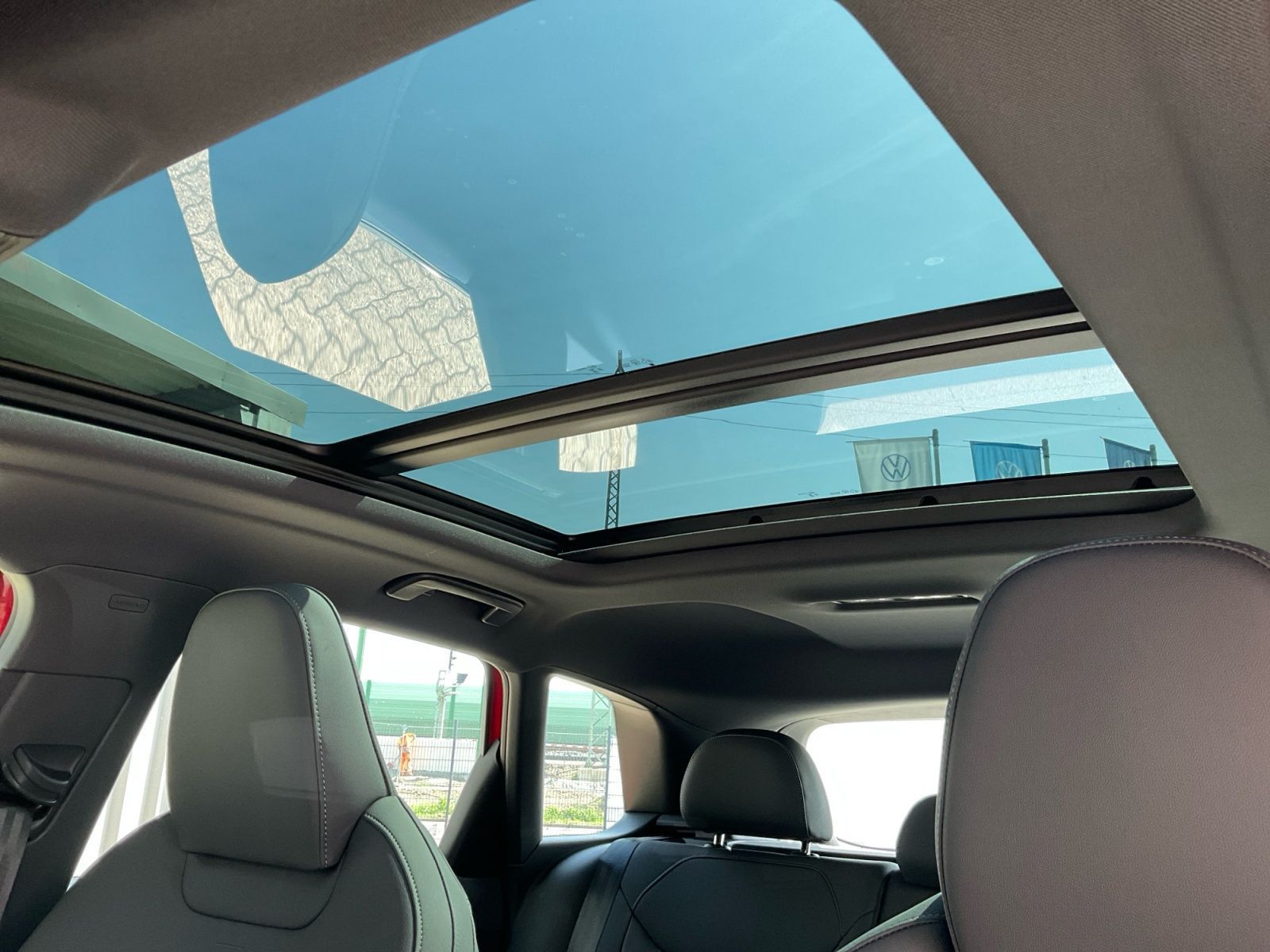 Audi Q3 SUV 2.0 TDI 2x S line AHK PANO HUD SONOS ACC